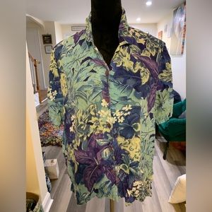 Draper’s & Damon’s women’s petite blouse size PL